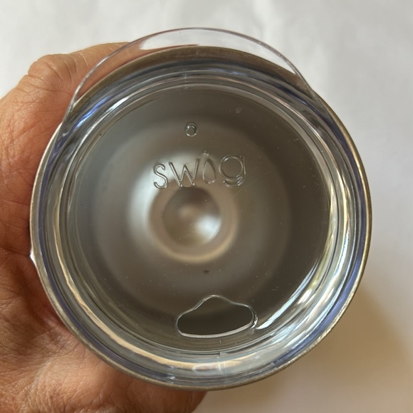 Swig 12oz Metallic Rose Hold Wine Tumbler - Picture 2 of 6